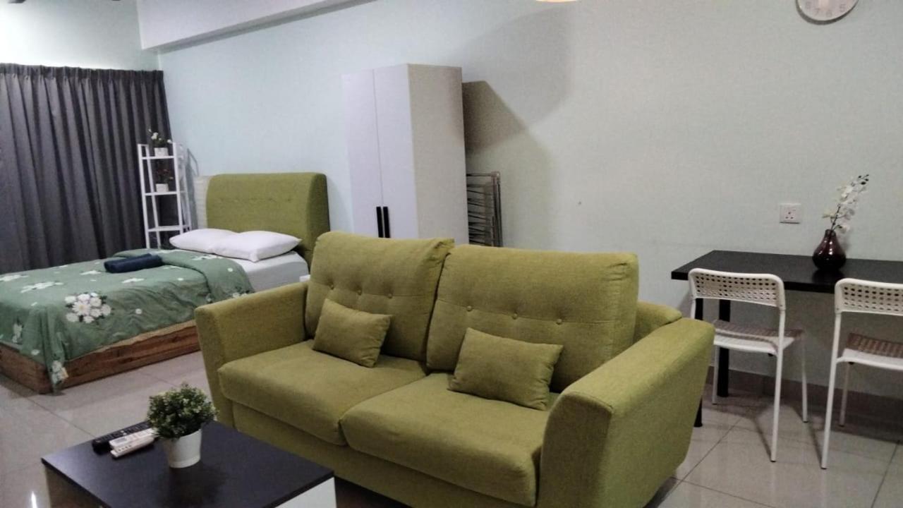 Cozy Studio Unit,Cyberjaya,Wifi, Netflix,Free Parking Exterior foto